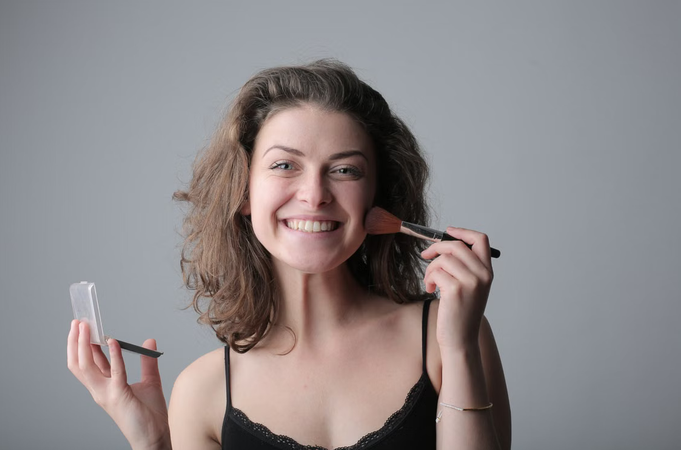 How Skin Undertones Influence the Way Makeup Colors Appear